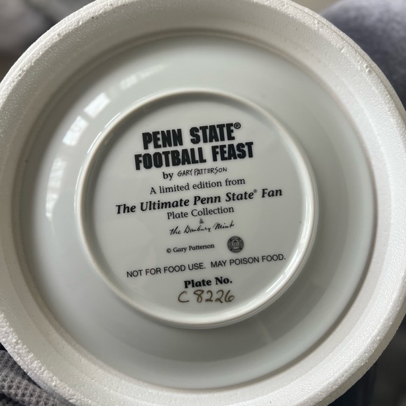 Penn State Prayer Porcelain Collector Plate by Gary Patterson. - Picture 11 of 16